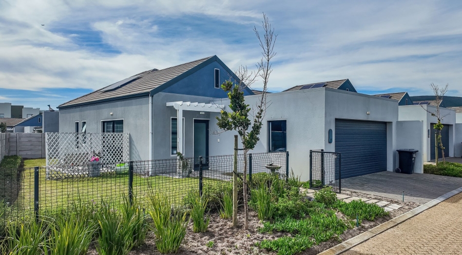 3 Bedroom Property for Sale in Burgundy Estate Western Cape